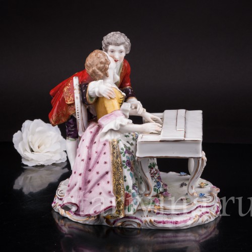 Фарфоровая статуэтка Пара у клавесина, Dressel, Kister & Co, Германия, 1907-20 гг.