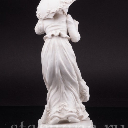 Фарфоровая статуэтка Девушка с зонтиком, аллегория осени Karl Ens, Германия, 1900 гг.