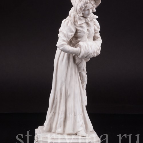 Фарфоровая статуэтка Девушка с муфтой, аллегория зимы Karl Ens, Германия, 1900 гг.