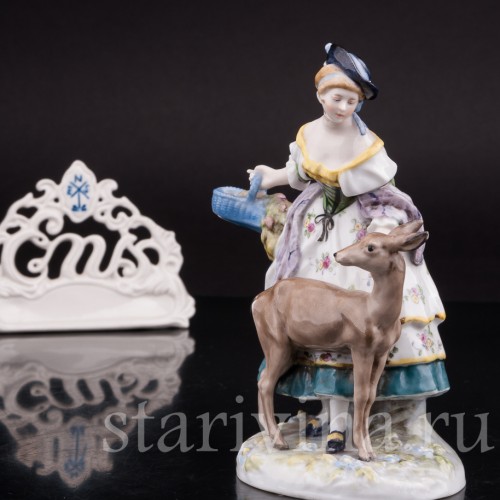 Антикварная статуэтка Девушка с ланью Karl Ens, Германия, 1920-30 гг.