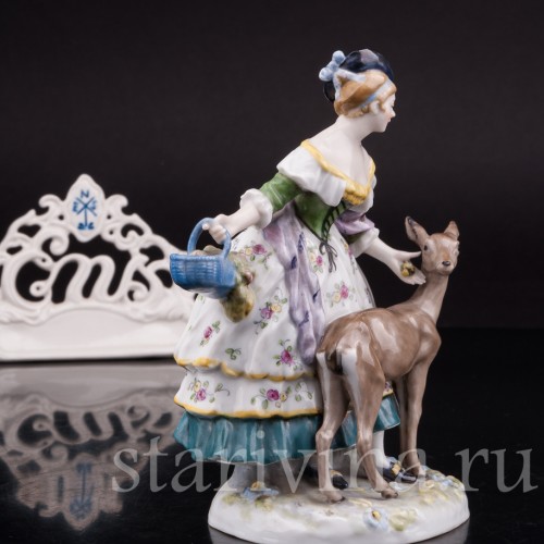 Антикварная статуэтка Девушка с ланью Karl Ens, Германия, 1920-30 гг.