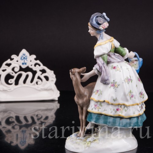 Антикварная статуэтка Девушка с ланью Karl Ens, Германия, 1920-30 гг.