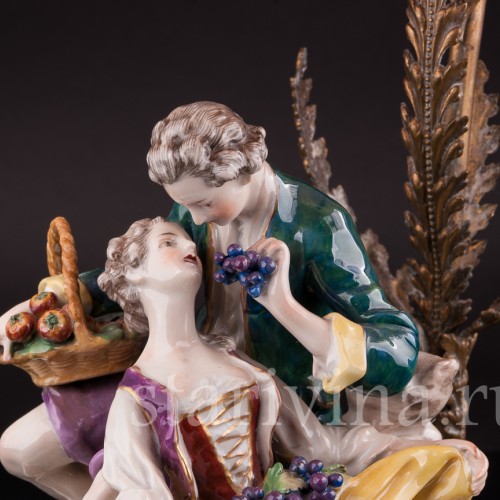 Лампа с фарфоровой статуэткой Пасторальная пара, Volkstedt, Германия, кон. 19 в.