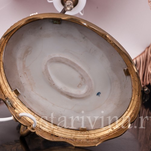 Лампа с фарфоровой статуэткой Пасторальная пара, Volkstedt, Германия, кон. 19 в.