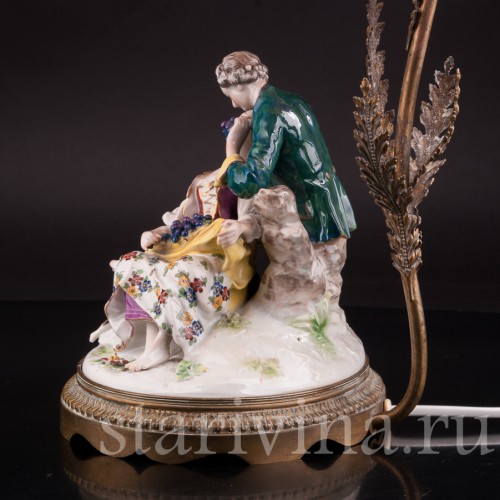 Лампа с фарфоровой статуэткой Пасторальная пара, Volkstedt, Германия, кон. 19 в.