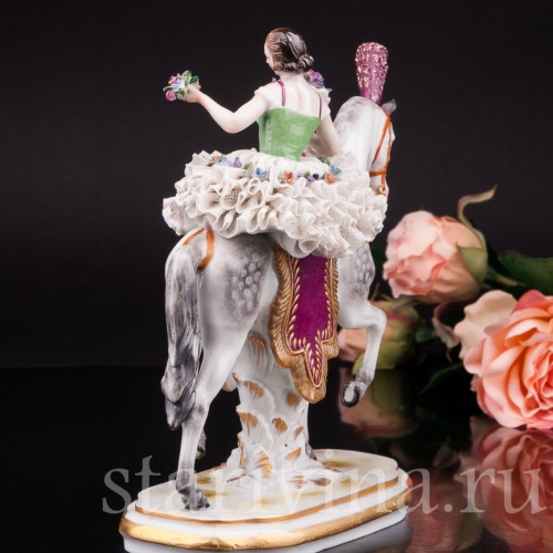 Антикварная статуэтка девушки Наездница, кружевная, Muller & Co, Германия, нач. 20 в.