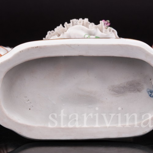 Антикварная статуэтка девушки Наездница, кружевная, Muller & Co, Германия, нач. 20 в.