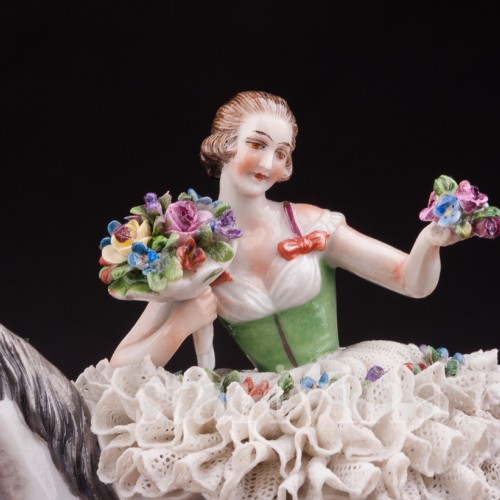 Антикварная статуэтка девушки Наездница, кружевная, Muller & Co, Германия, нач. 20 в.