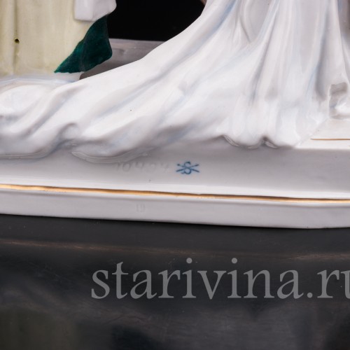 Редкая фарфоровая статуэтка Кавалер и трактирщица, Scheibe-Alsbach, Германия, 1925-72 гг.