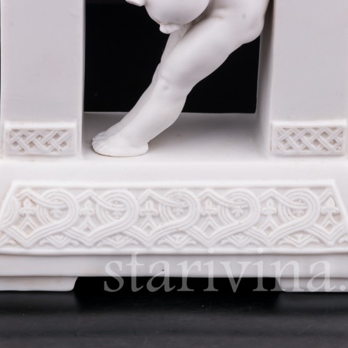 Антикварные часы из бисквита Путти с волынкой, Dressel, Kister & Co, Германия, нач. 20 в.