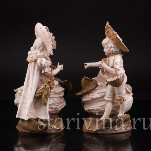 Фарфоровая статуэтка Дети с бутонами лотоса, Ernst Wahliss, Австрия, 1897-1906 гг.