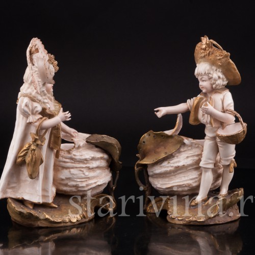 Фарфоровая статуэтка Дети с бутонами лотоса, Ernst Wahliss, Австрия, 1897-1906 гг.