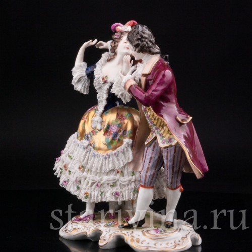 Фарфоровая статуэтка Танцующая пара, кружевная, Volkstedt, Германия, нач. 20 в.