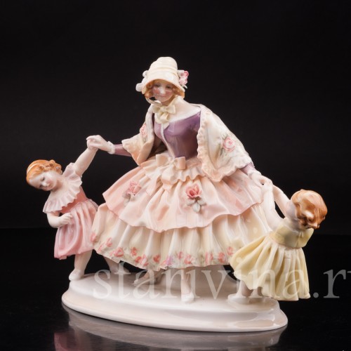 Уцененная статуэтка из фарфора Мама с дочками, Karl Ens, Германия, 1920-30 гг.