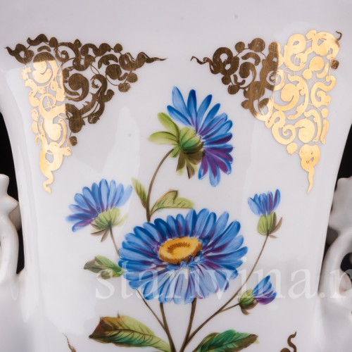 Антикварная фарфоровая Ваза с желудями, Франция, 19 в.