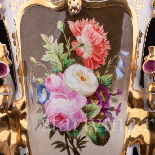 Антикварная фарфоровая Ваза с желудями, Франция, 19 в.