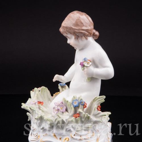 Фарфоровая статуэтка Девочка с бабочкой, Meissen, Германия, кон. 19, нач. 20 вв.