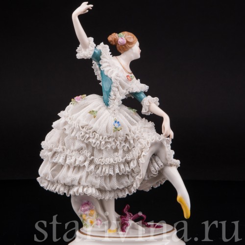Фарфоровая статуэтка танцовщицы Балерина, кружевная, Volkstedt, Германия, кон. 19 - нач. 20 вв.