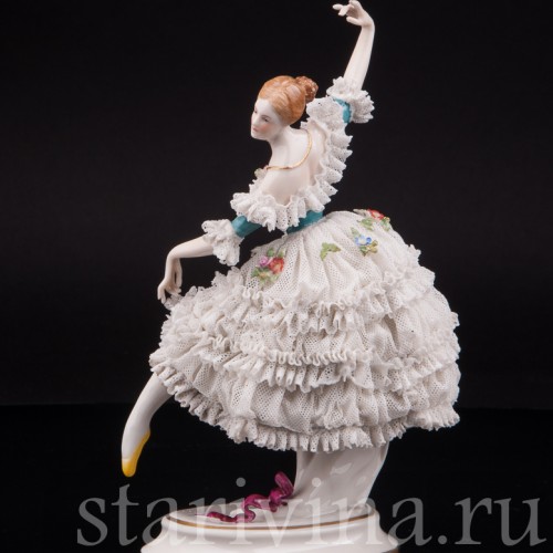 Фарфоровая статуэтка танцовщицы Балерина, кружевная, Volkstedt, Германия, кон. 19 - нач. 20 вв.