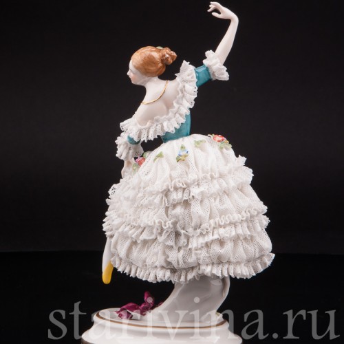Фарфоровая статуэтка танцовщицы Балерина, кружевная, Volkstedt, Германия, кон. 19 - нач. 20 вв.