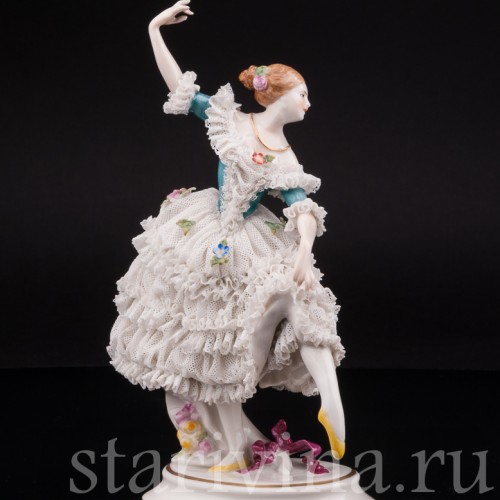Фарфоровая статуэтка танцовщицы Балерина, кружевная, Volkstedt, Германия, кон. 19 - нач. 20 вв.