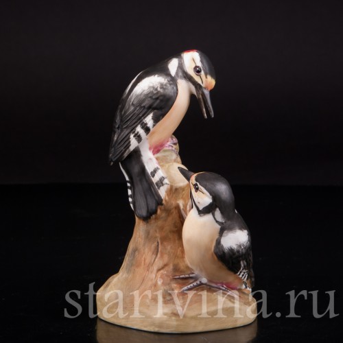 Бисквитная композиция птиц Большие пестрые дятлы, Royal Worcester, Великобритания.