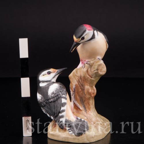 Бисквитная композиция птиц Большие пестрые дятлы, Royal Worcester, Великобритания.