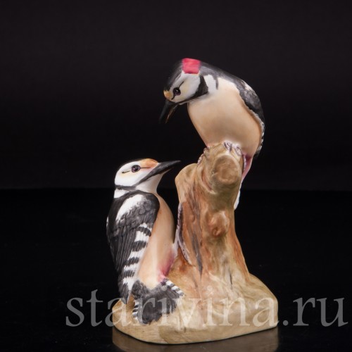 Бисквитная композиция птиц Большие пестрые дятлы, Royal Worcester, Великобритания.