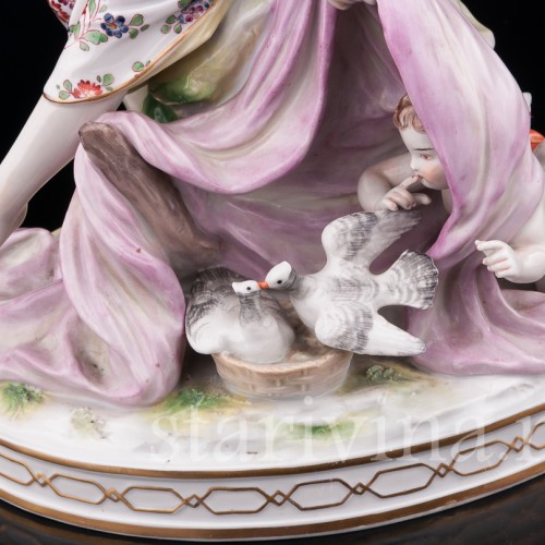 Фарфоровая статуэтка Венера и Купидон, Volkstedt, Германия, кон. 19 - нач. 20 вв.