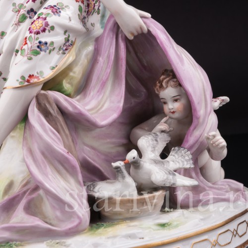 Фарфоровая статуэтка Венера и Купидон, Volkstedt, Германия, кон. 19 - нач. 20 вв.