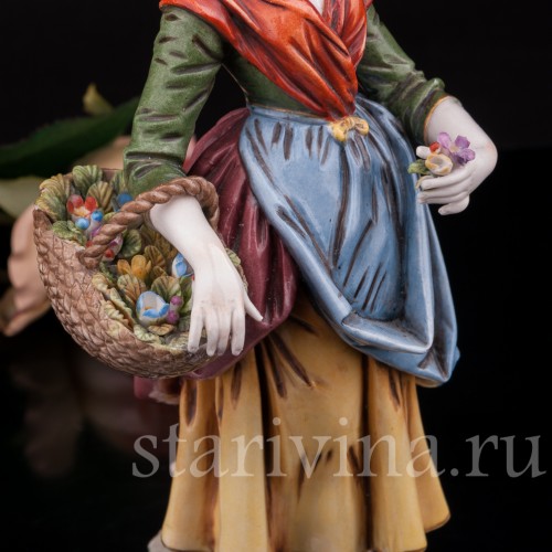Фарфоровая статуэтка девушки Цветочница, Германия, кон. 19 - нач. 20 вв.