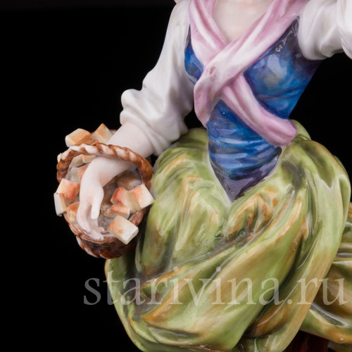 Фарфоровая статуэтка Торговка, Тюрингия Германия, Кон 19, нач. 20 вв.