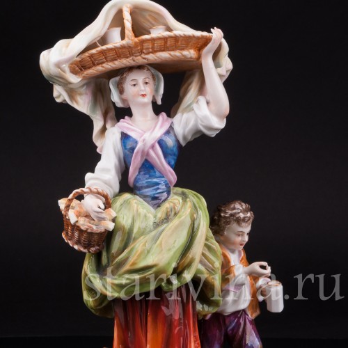 Фарфоровая статуэтка Торговка, Тюрингия Германия, Кон 19, нач. 20 вв.