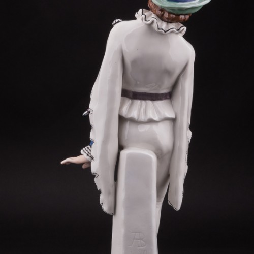 Фарфоровая статуэтка Арлекин, Karl Ens, Германия, нач. 20 в.