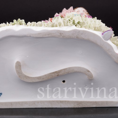 Статуэтка из фарфора Дама с букетом, кружевная, Muller & Co, Германия, нач. 20 в.