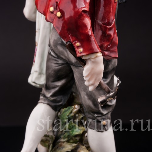 Фигурка из фарфора "Сломанная кукла" Capodimonte, Италия, вт. пол. 20 в.