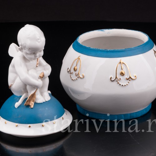 Фарфоровая Шкатулка Купидон, Hertwig & Co, Германия, 1920-30 гг.