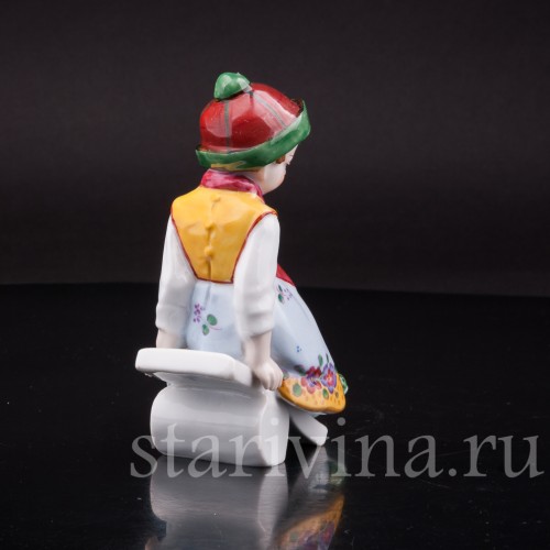 Фигурка из фарфора Девочка на качелях E. A. Muller, Германия, 1890-27 ГГ.