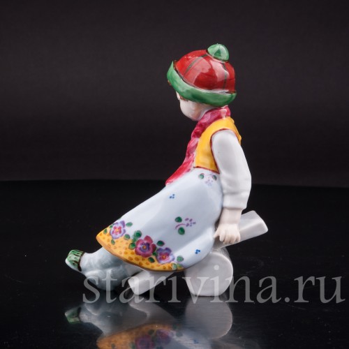 Фигурка из фарфора Девочка на качелях E. A. Muller, Германия, 1890-27 ГГ.