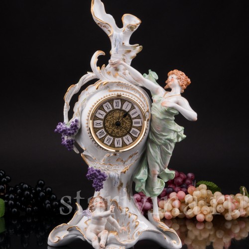 Фарфоровые часы Щедрая лоза, Sitzendorf, Германия, пер. пол. 20 в.