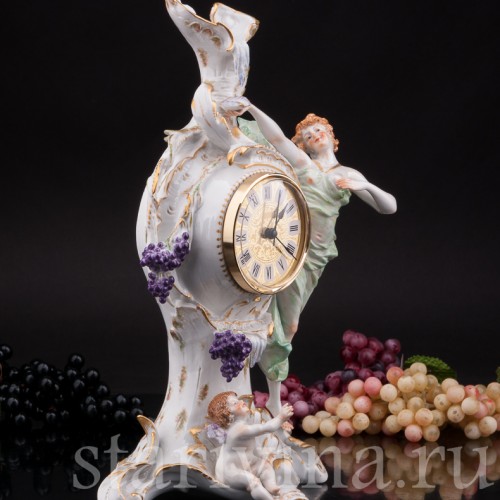Фарфоровые часы Щедрая лоза, Sitzendorf, Германия, пер. пол. 20 в.
