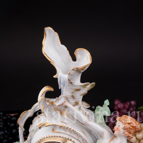 Фарфоровые часы Щедрая лоза, Sitzendorf, Германия, пер. пол. 20 в.