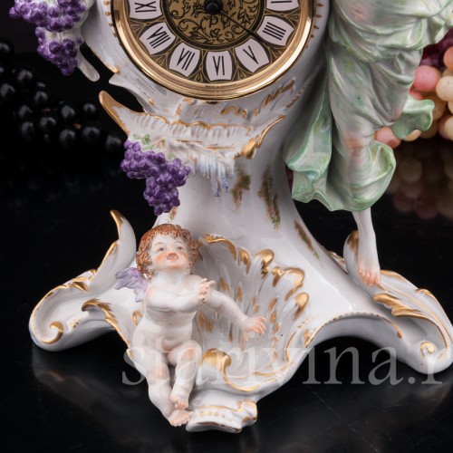 Фарфоровые часы Щедрая лоза, Sitzendorf, Германия, пер. пол. 20 в.
