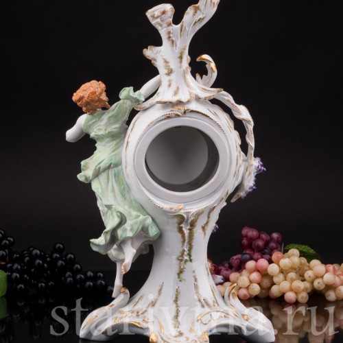 Фарфоровые часы Щедрая лоза, Sitzendorf, Германия, пер. пол. 20 в.