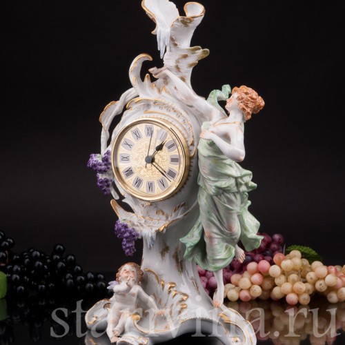 Фарфоровые часы Щедрая лоза, Sitzendorf, Германия, пер. пол. 20 в.