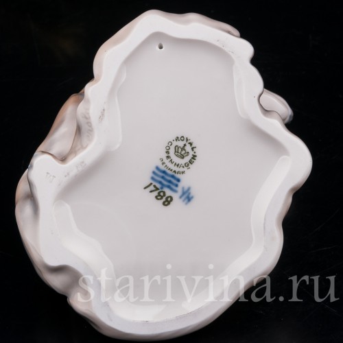 Фарфоровая статуэтка Лиса с лисятами, Royal Copenhagen, Дания, 1969-73 гг.