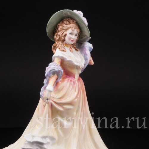 Статуэтка из фарфора Девушка в шляпке с перстнем, Royal Doulton, Великобритания, 1992 год.