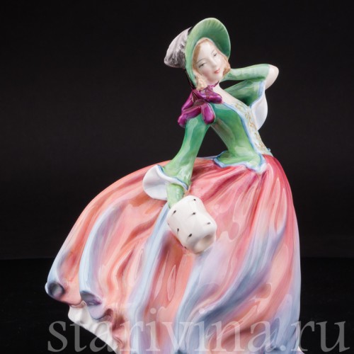 Фарфоровая статуэтка "Осенний ветерок", девушка с муфтой , Royal Doulton, Великобритания, пер. пол. 20 в.