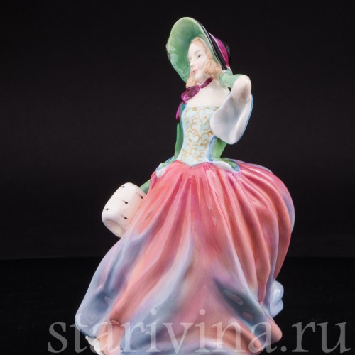 Фарфоровая статуэтка "Осенний ветерок", девушка с муфтой , Royal Doulton, Великобритания, пер. пол. 20 в.