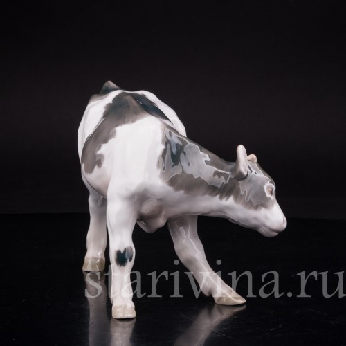 Фигурка из фарфора Телочка, Bing & Grondahl, Дания.